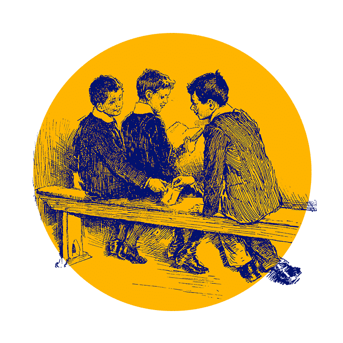 Eine Illustration im Vintage-Stil von drei Jungen, die auf einer Holzbank vor einem gelben Hintergrund sitzen. Sie unterhalten sich, einer hält ein Blatt Papier in der Hand. Alle tragen dunkle, altmodische Kleidung.