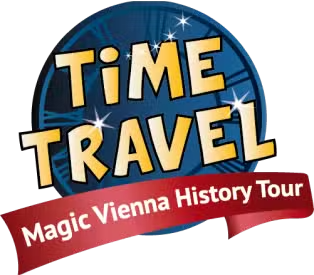 Ein blaues Zifferblatt mit gelben Buchstaben, auf denen „Time Travel“ steht. Auf einem roten Band am unteren Rand steht in weißer Schrift „Magic Vienna History Tour“.